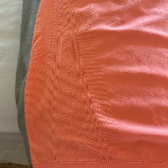 Top - Picture 4 of 7